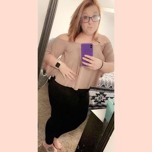 Meet your Posher, Dani